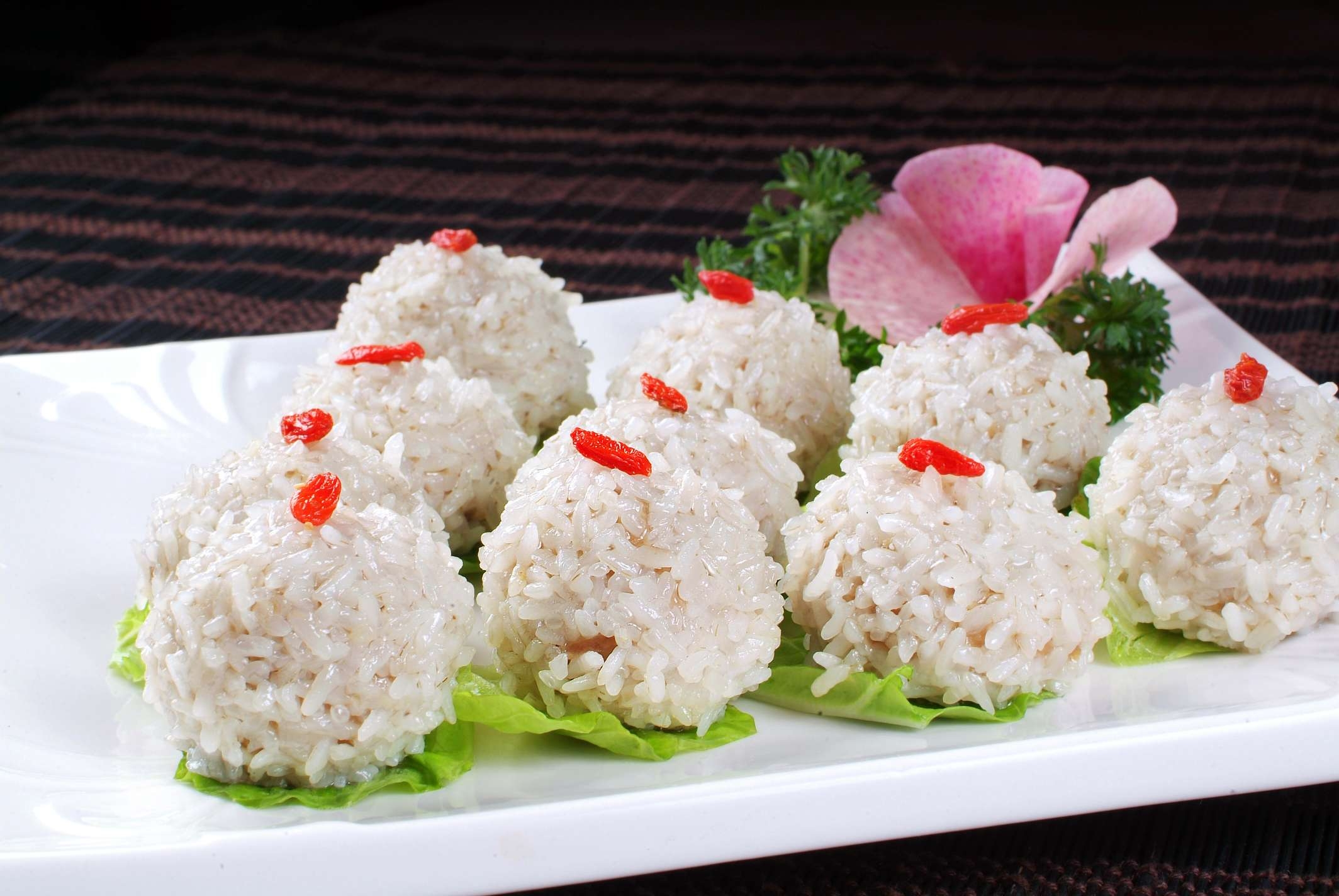 餐饮美食灌汤羊肉丸高清图片