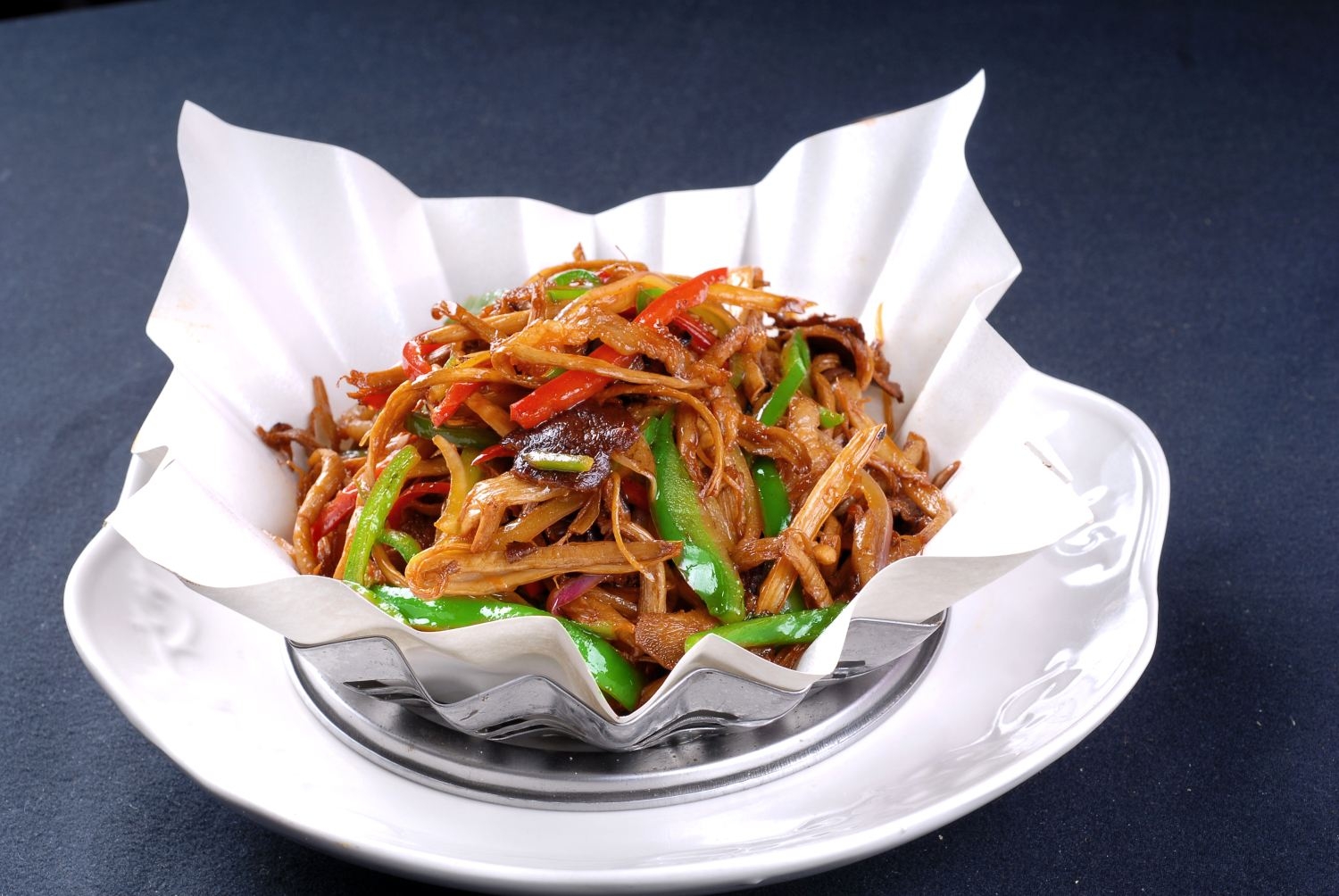 高清图片餐饮美食川菜鲍汁手撕茶树菇高清图片