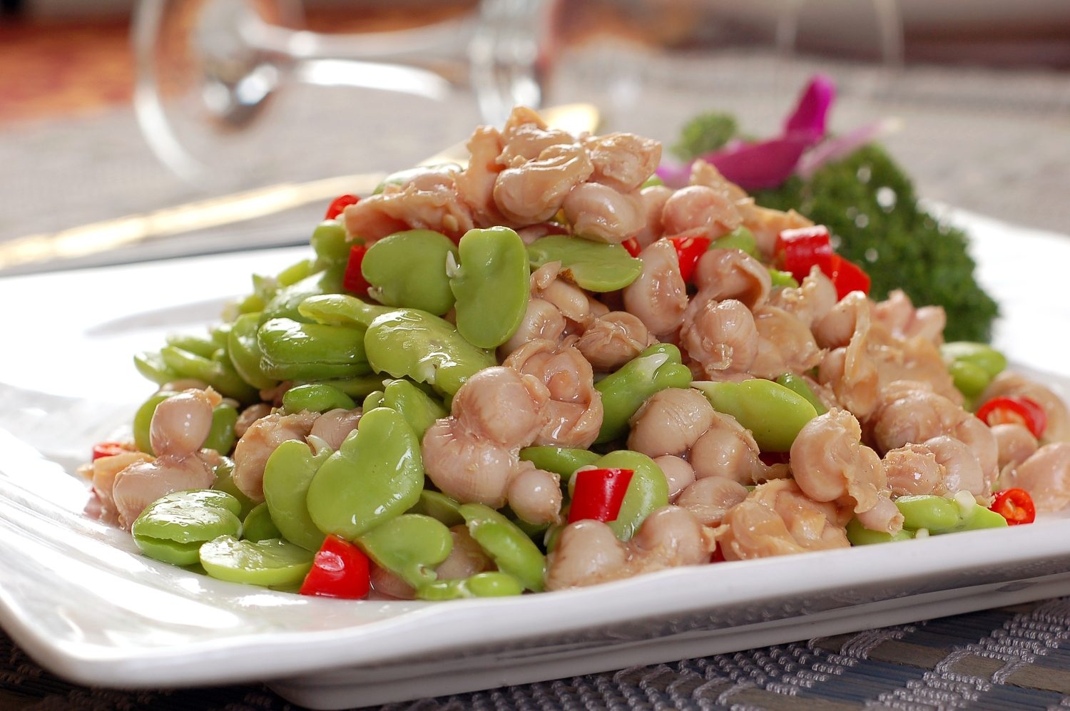 高清图片餐饮美食川菜蚕豆雀胗高清图片