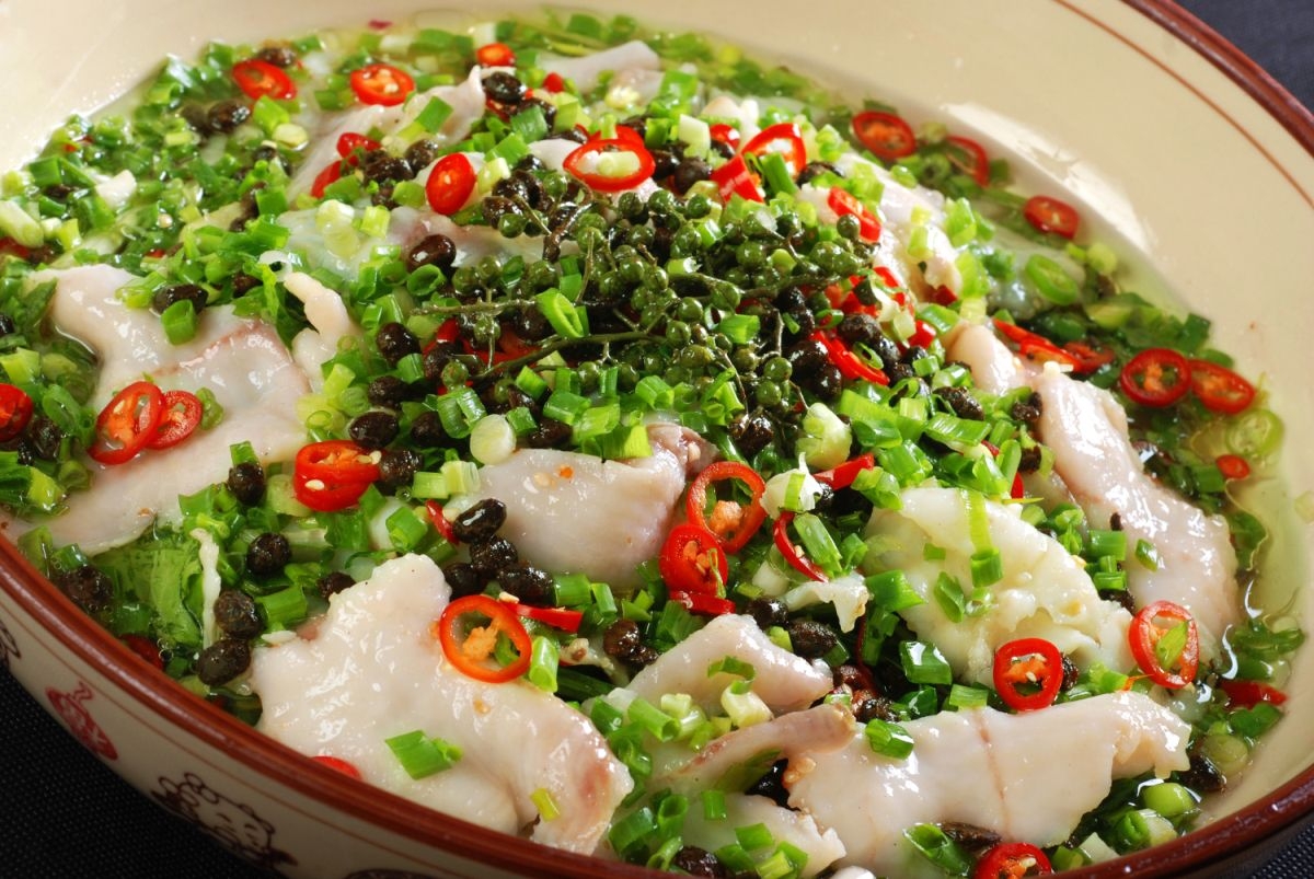 餐饮美食鼓椒花鲶鱼高清图片