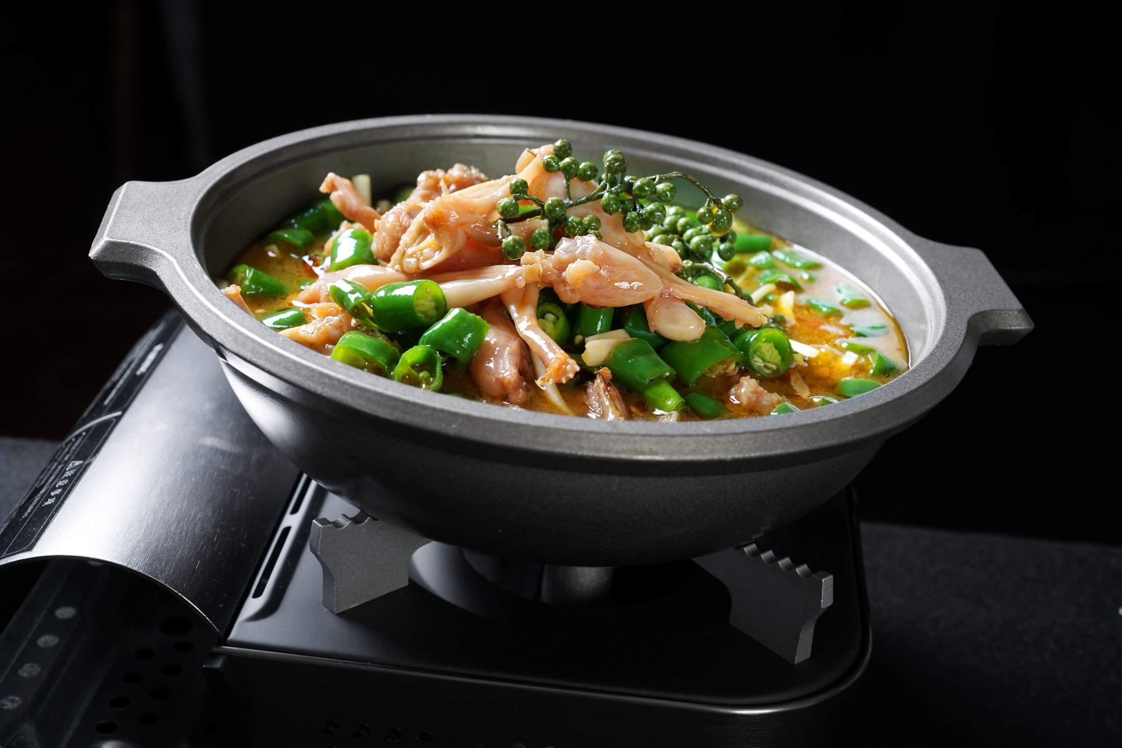 高清图片餐饮美食川菜川藤椒美蛙高清图片