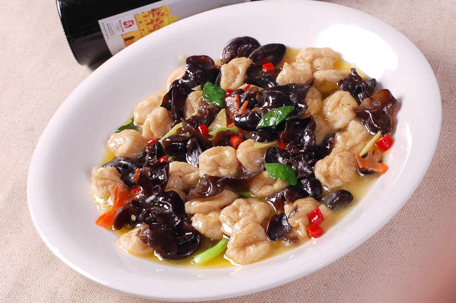 高清图片餐饮美食川菜鸡汁牛面筋咸鲜味高清图片