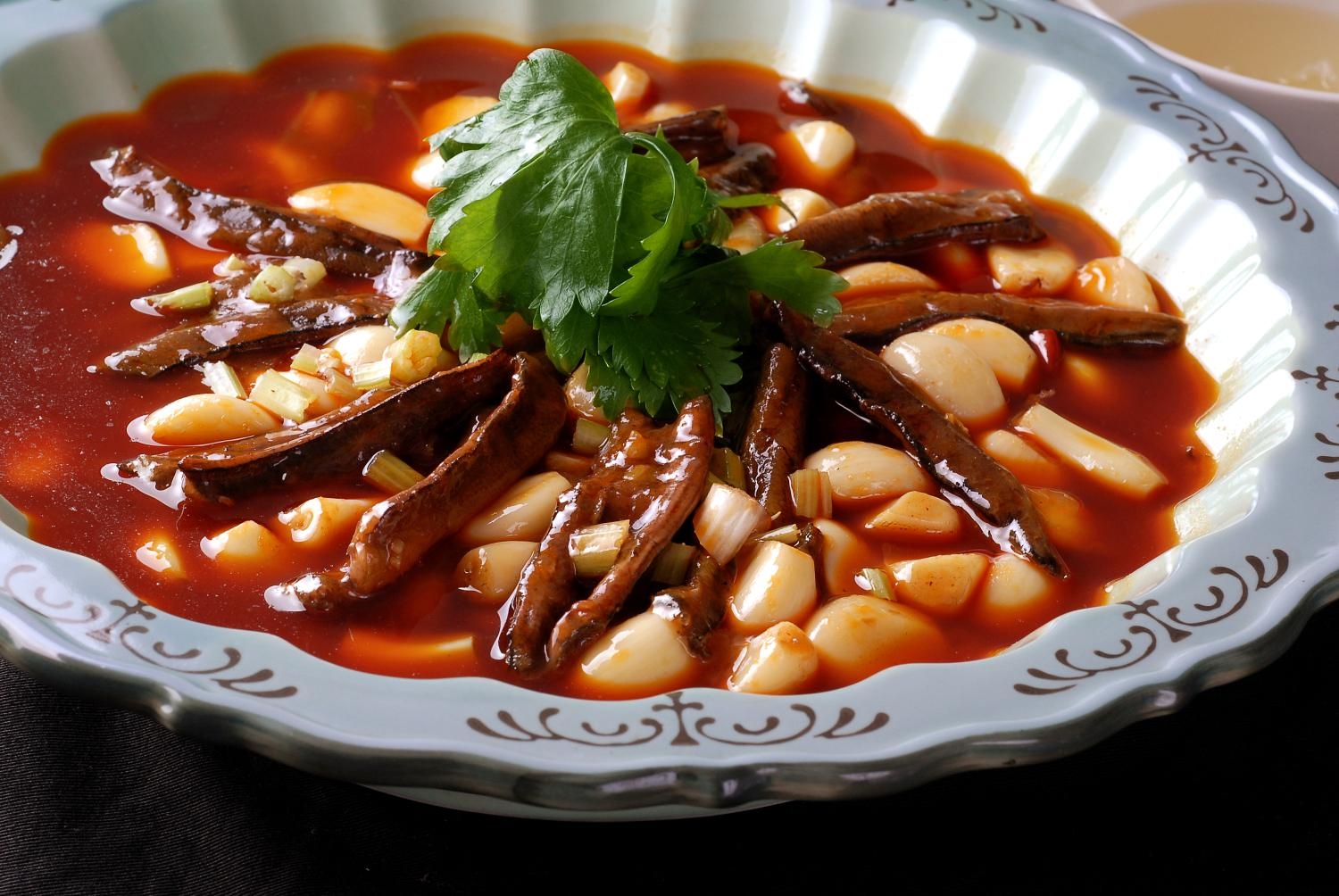 家乡烧鲰鱼高清图片