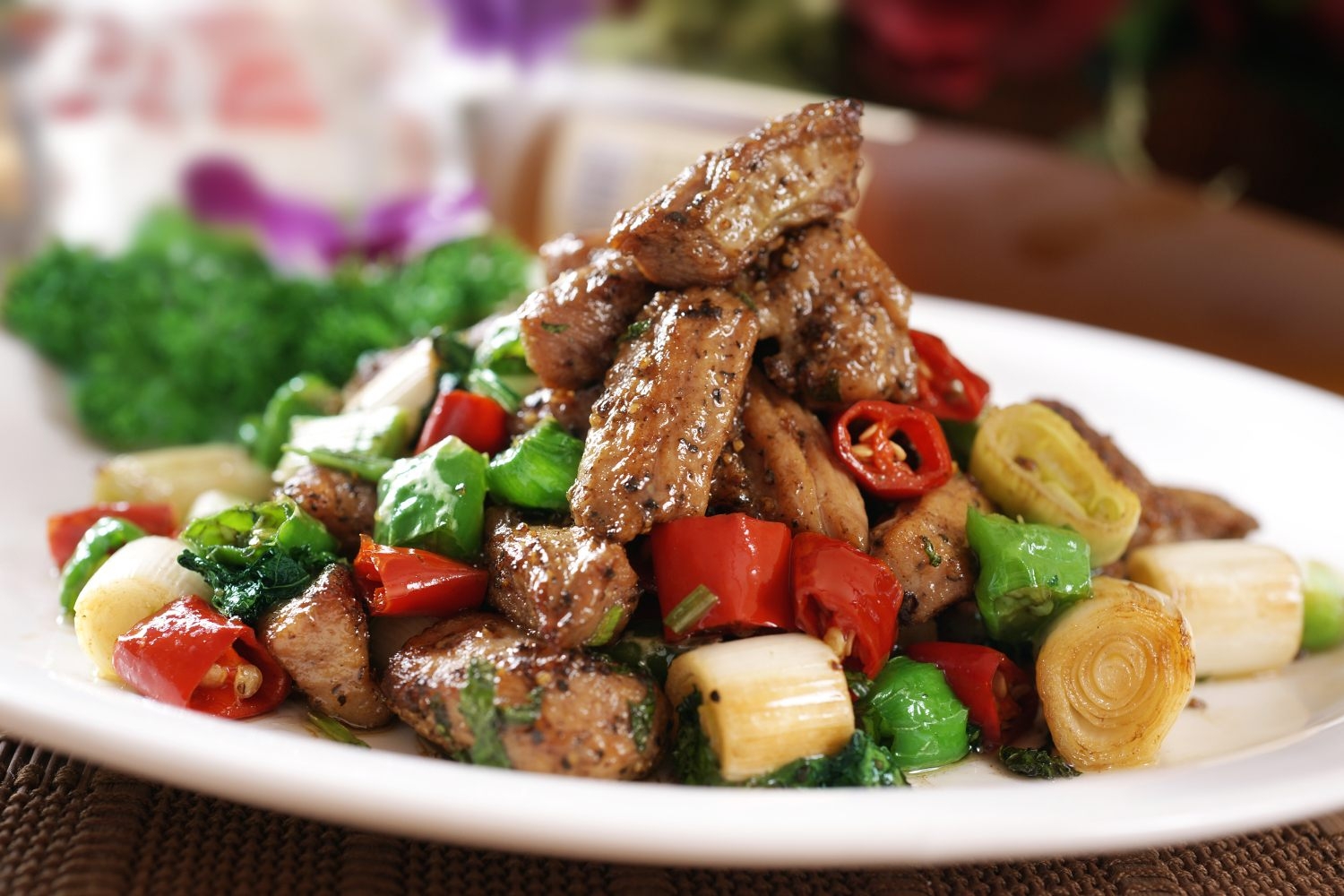 高清图片餐饮美食川菜九层塔京葱爆肋眼王高清图片