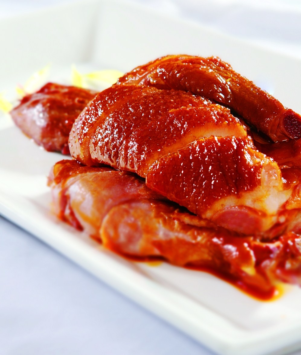 餐饮美食糯米樟茶鸭高清图片