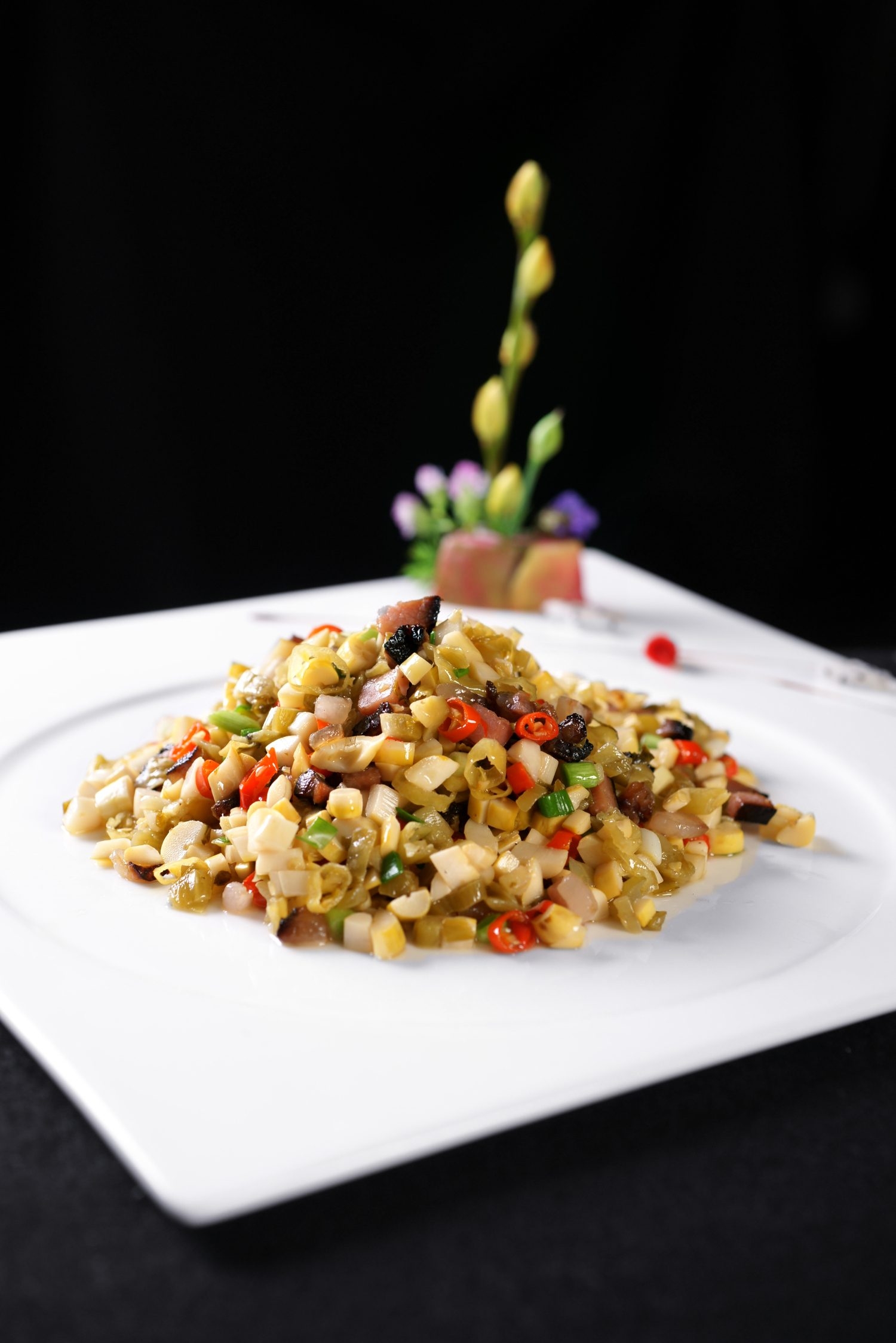 餐饮美食热湘酸菜腊味小炒高清图片