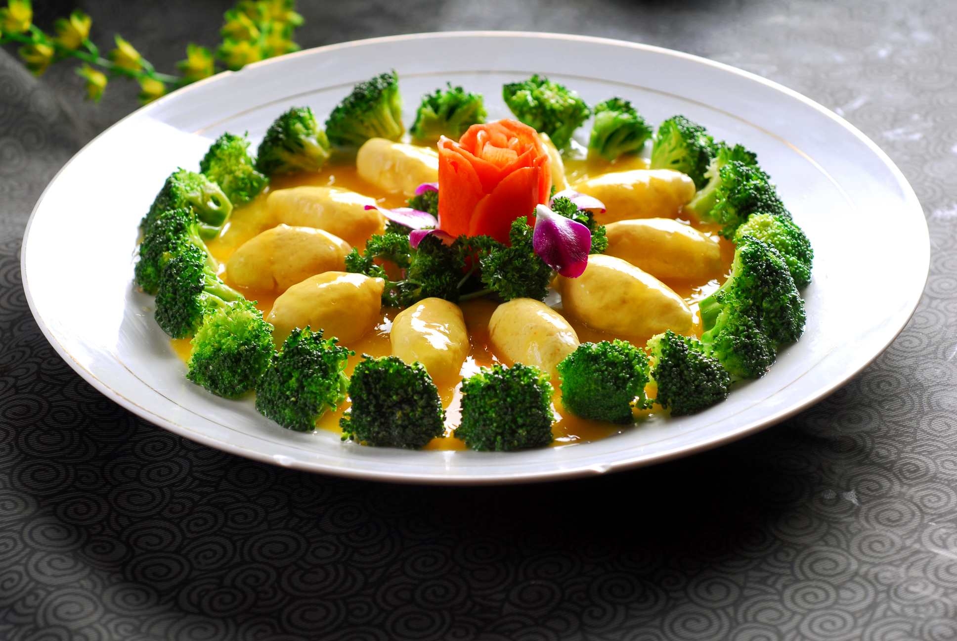 餐饮美食特色金鸡二重奏高清图片