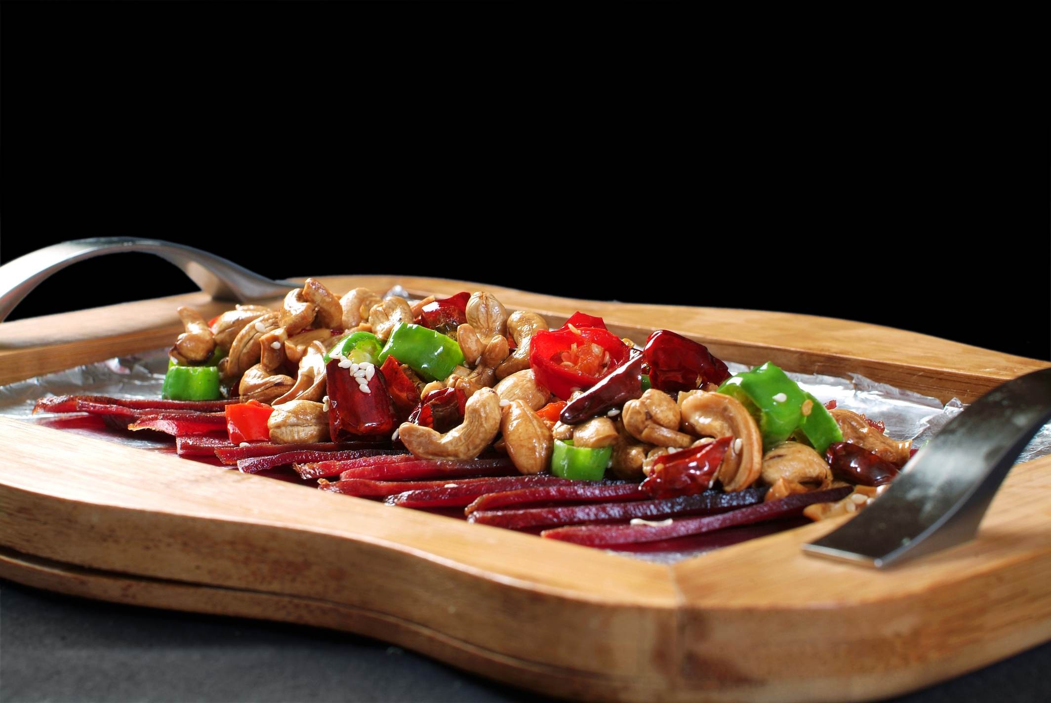 餐饮美食腰果口条高清图片