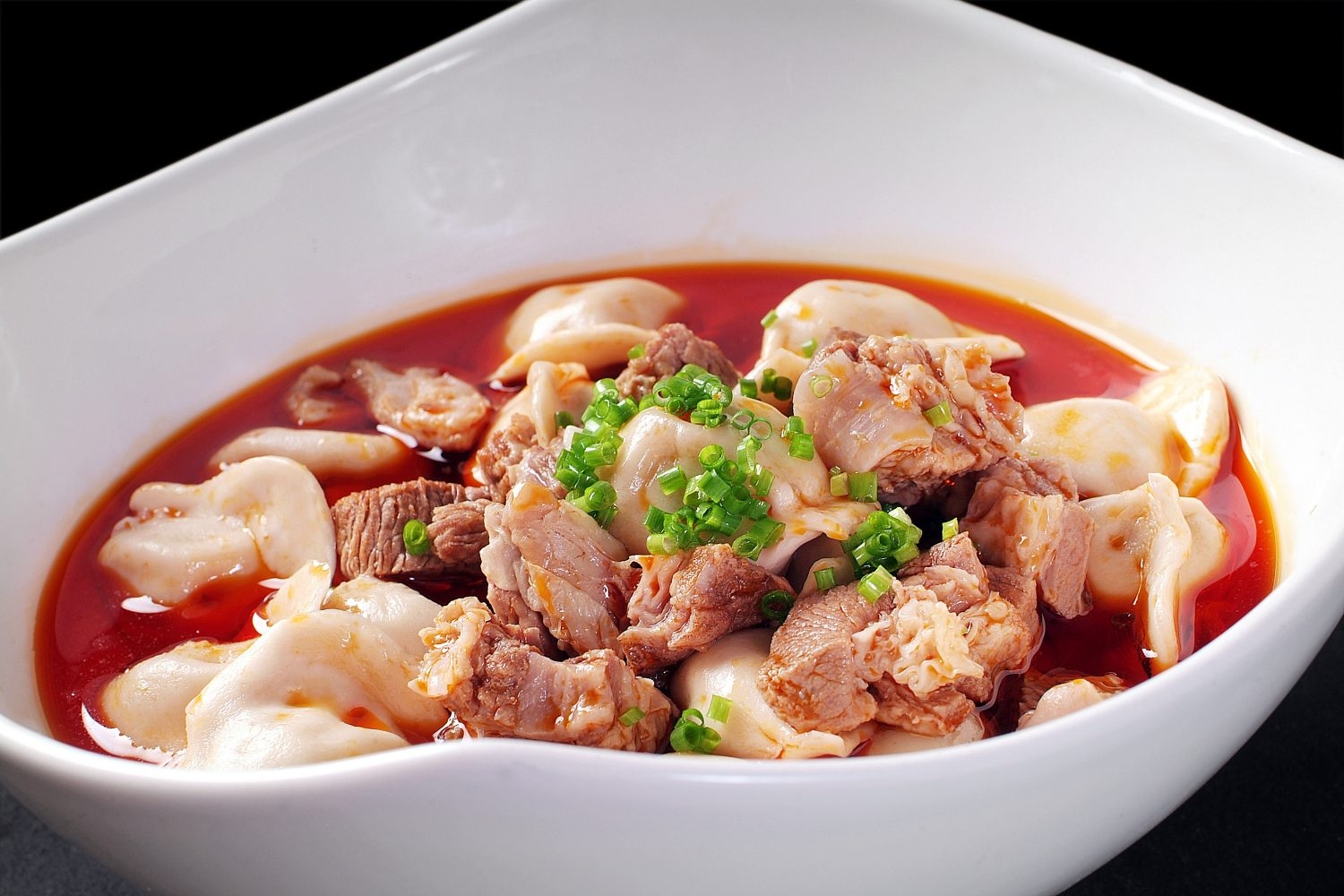 啤酒牛肉饺高清图片