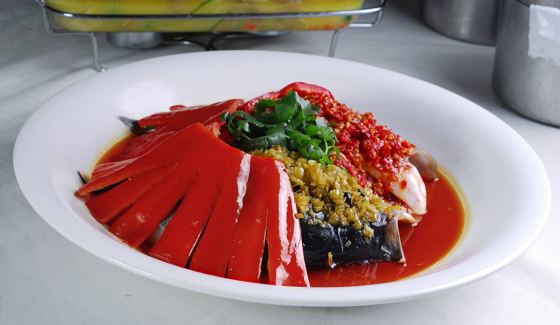 餐饮美食剁椒鱼头高清图片