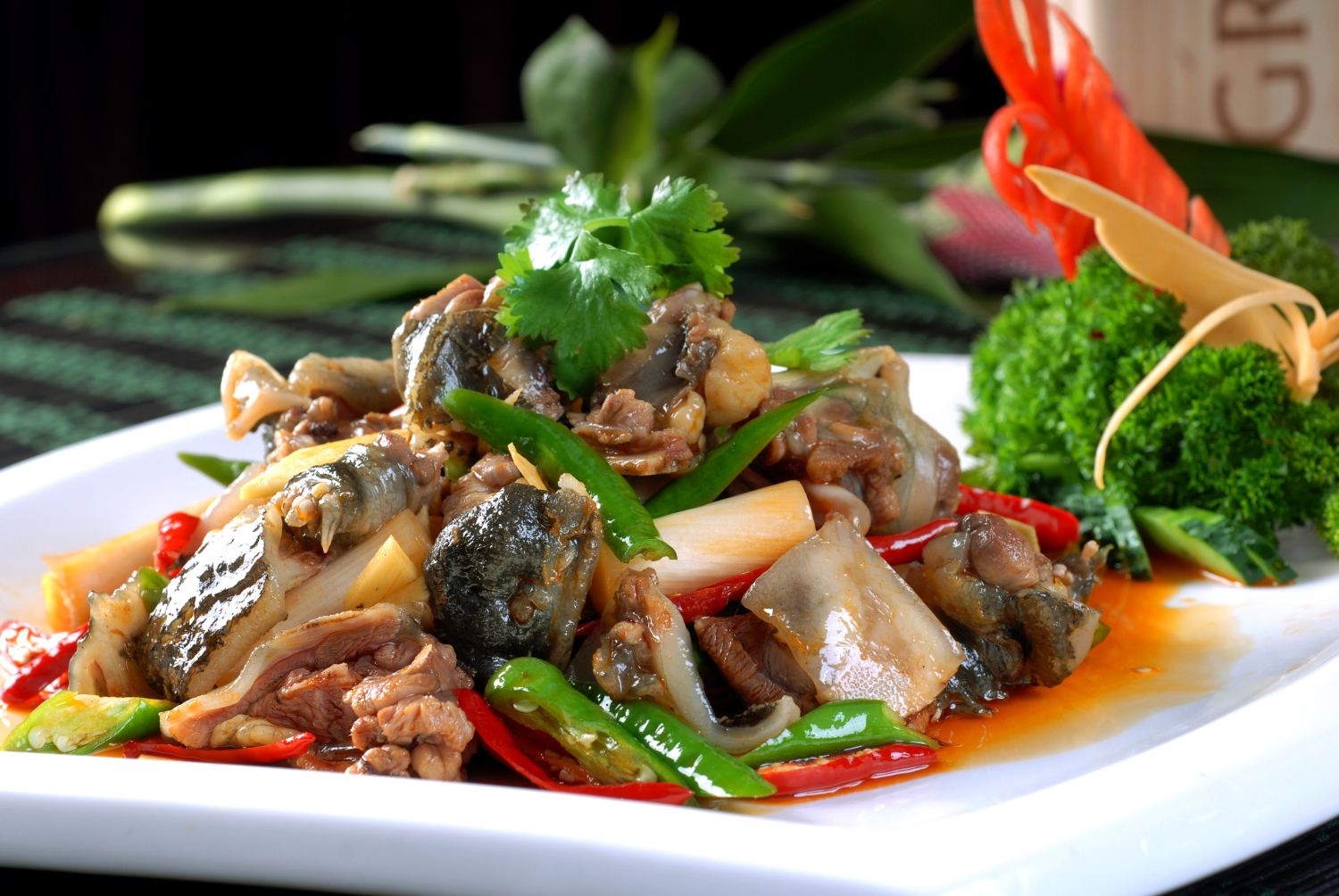 餐饮美食火爆土甲鱼高清图片