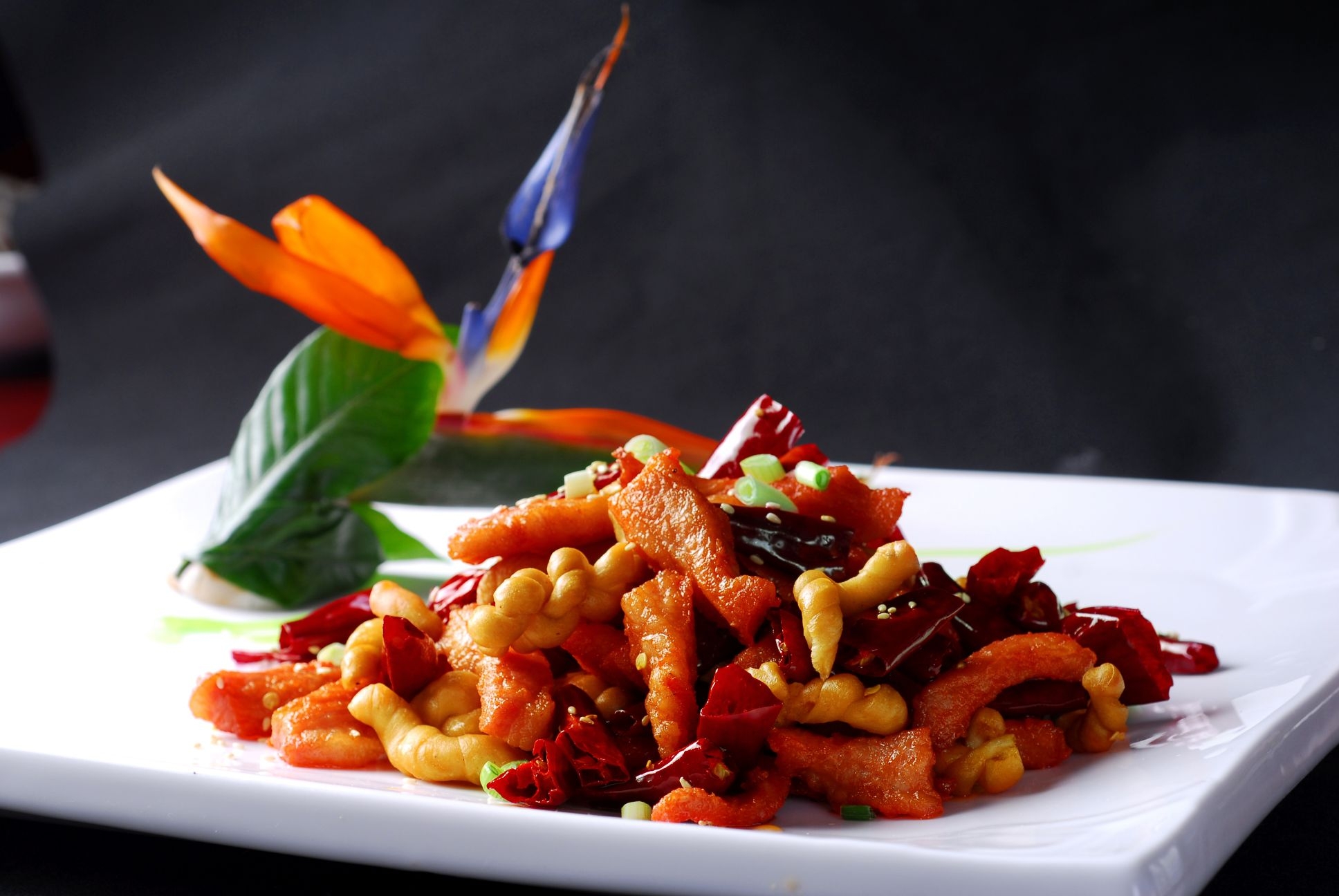 餐饮美食川菜香辣松板肉高清图片