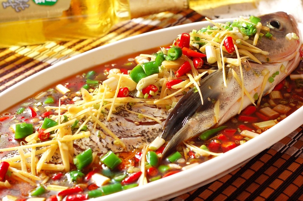 热自贡特色跳水花鲢高清图片