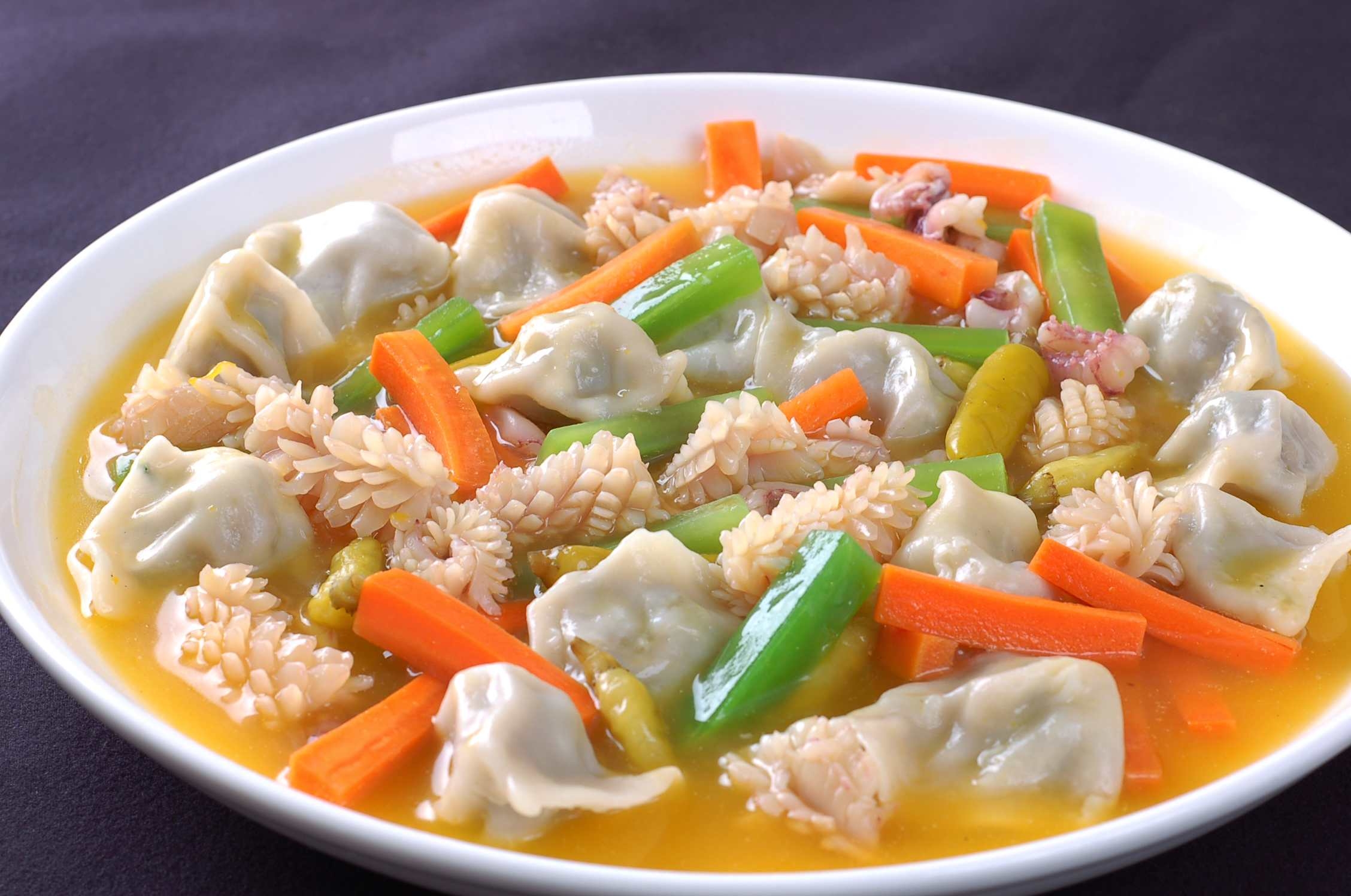 餐饮美食水饺鱿鱼花高清图片