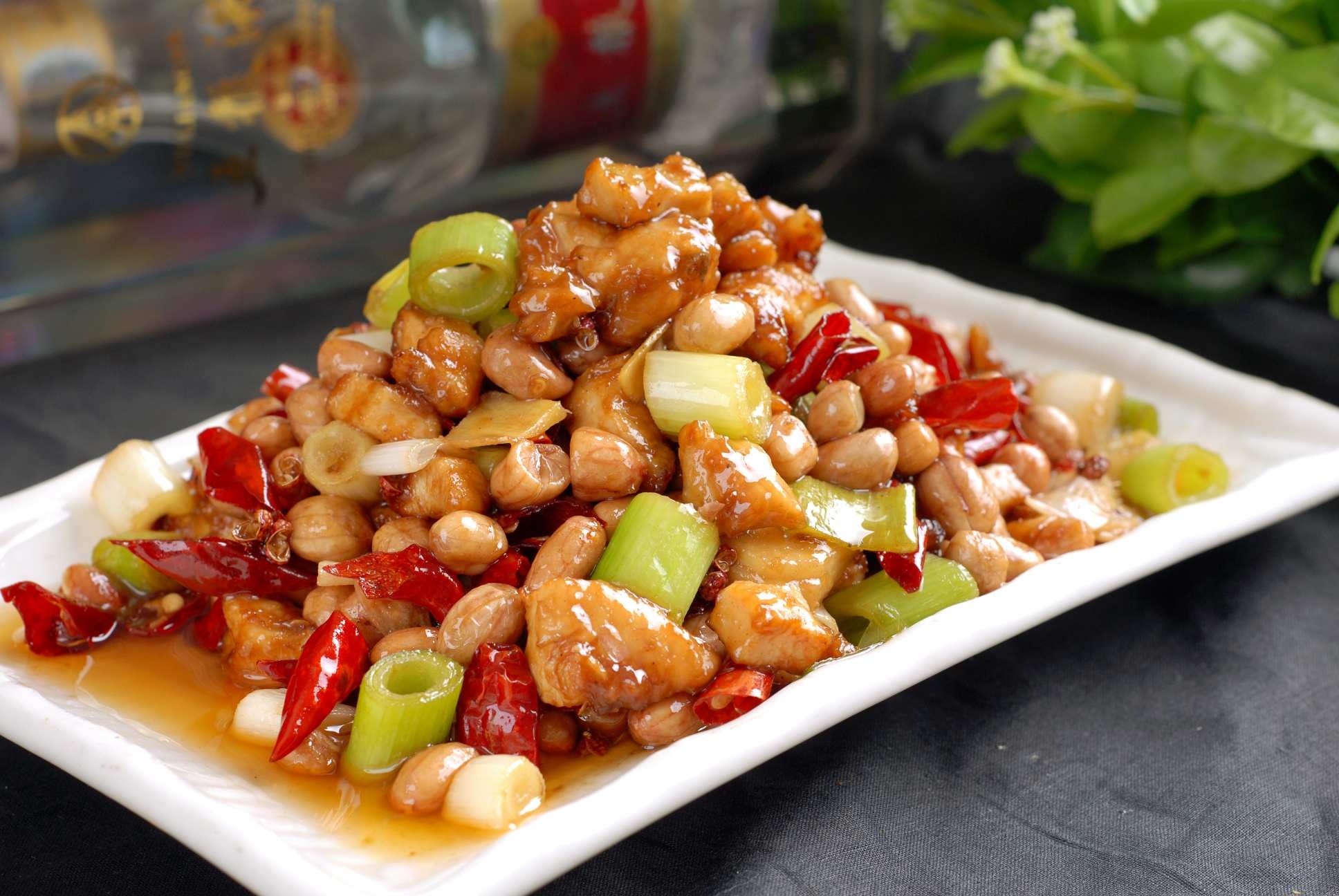 餐饮美食宫保鸡丁(1)高清图片