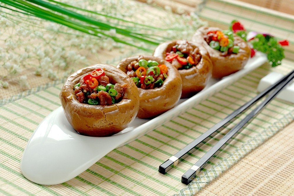 荞包乳鸽皇高清图片