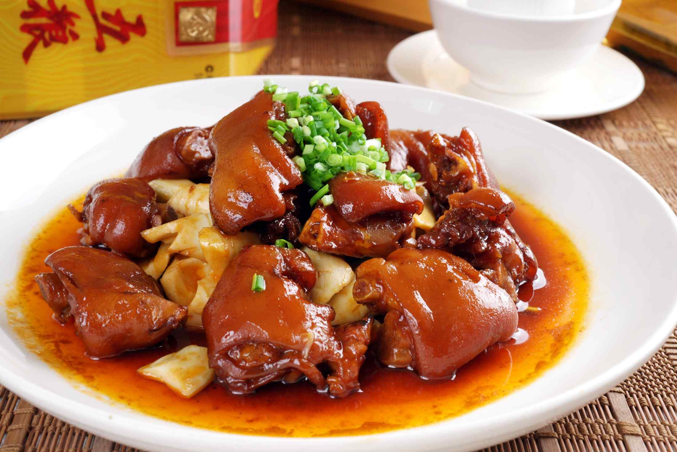 餐饮美食筒笋蹄花高清图片