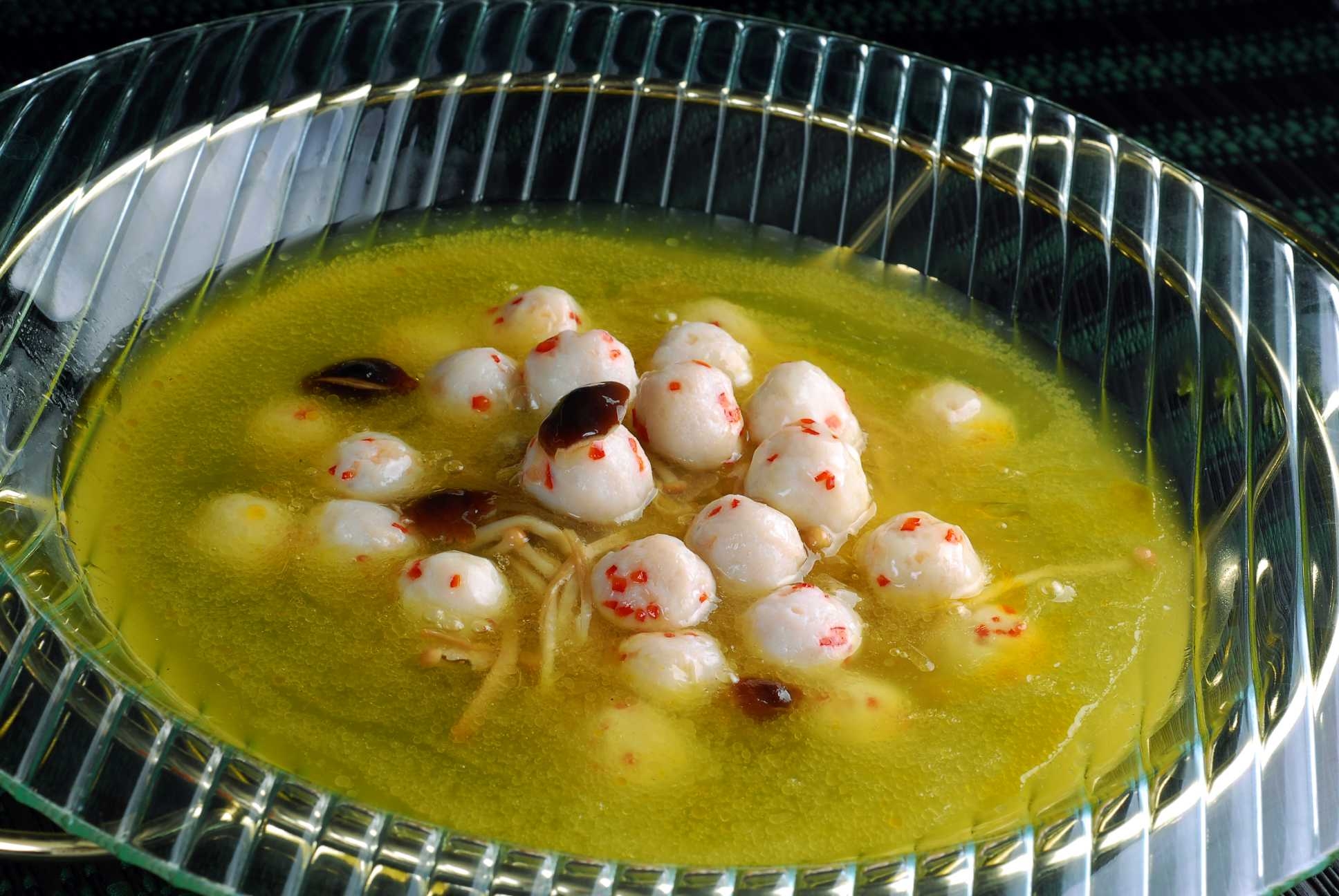 特色烩三鲜高清图片