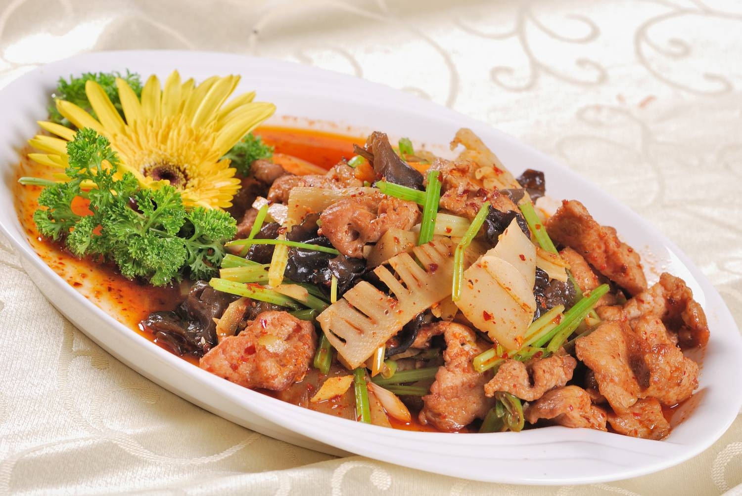 餐饮美食小炒鲜驴肉高清图片