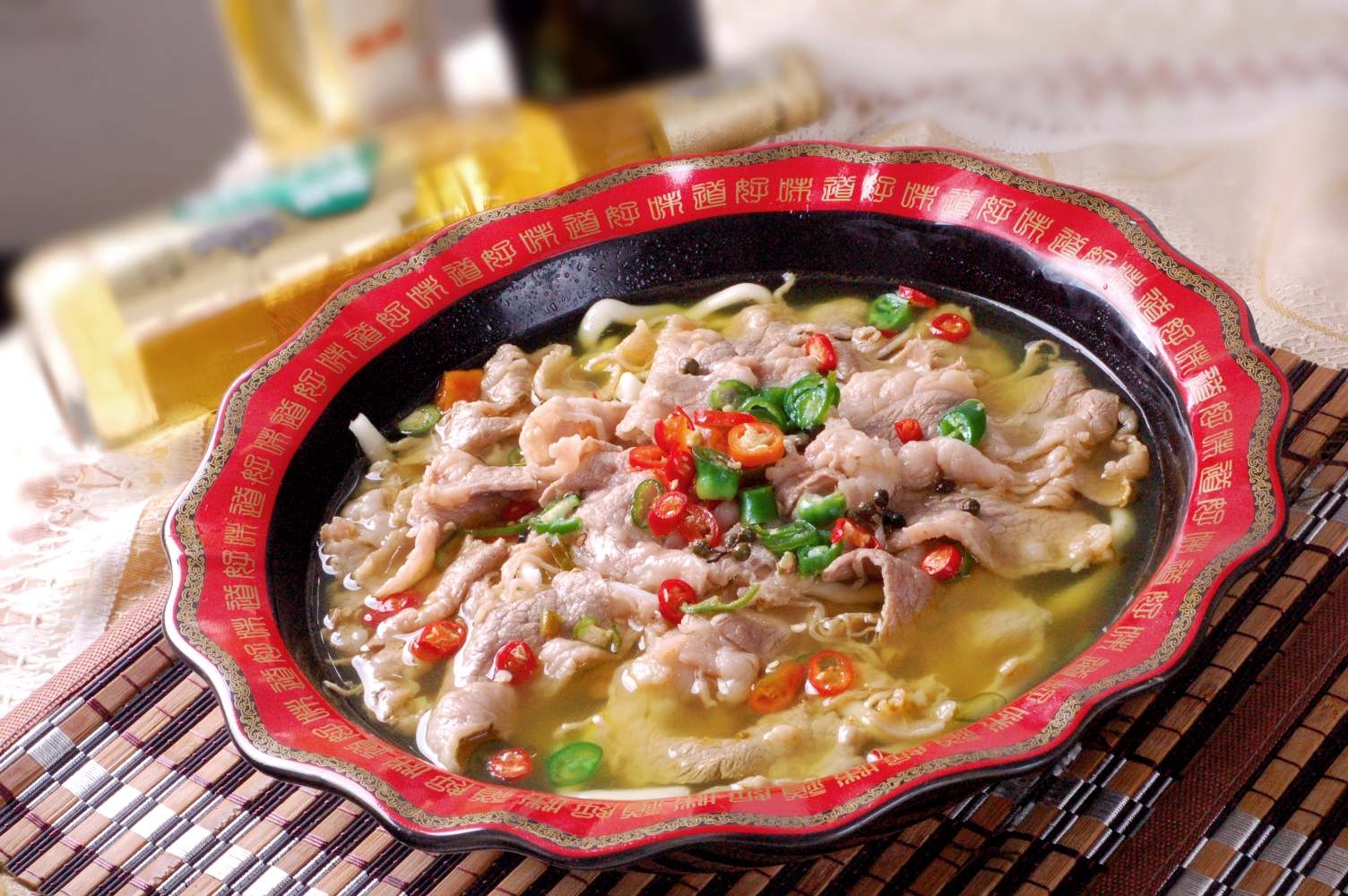 餐饮美食酸汤肥牛(1)高清图片