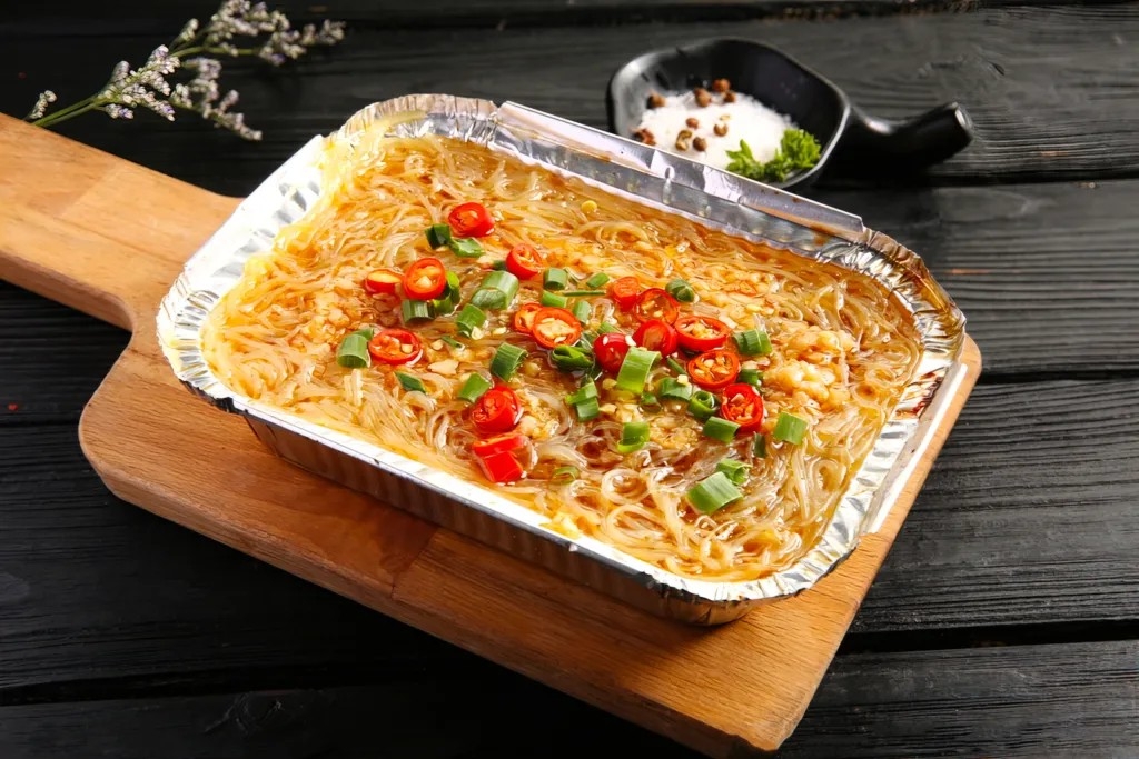 烧烤店锡纸粉丝美食图片